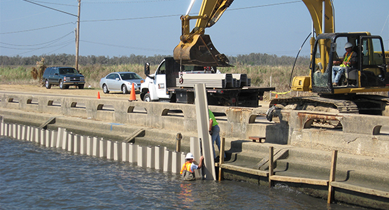 Vinyl-Sheet-Pile-Bulkhead.jpg